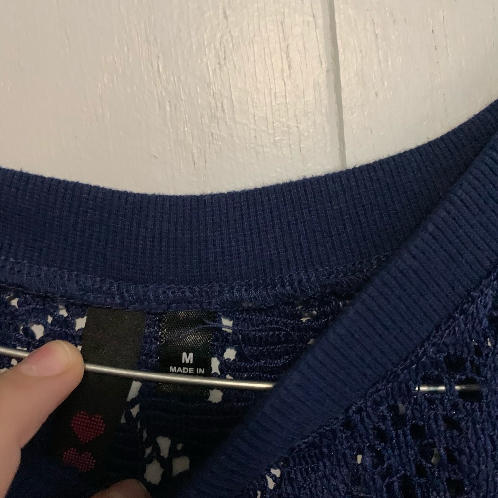 Lace top - Picture 2 of 2